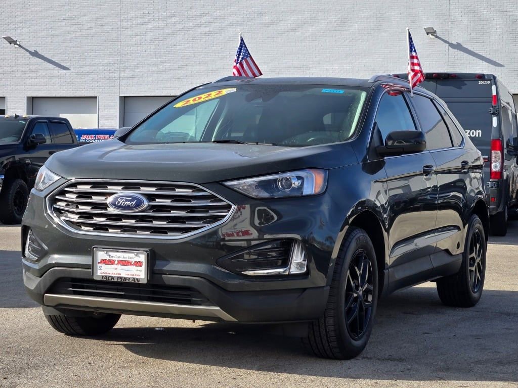 Used 2022 Ford Edge SEL w/ Convenience Package image 3