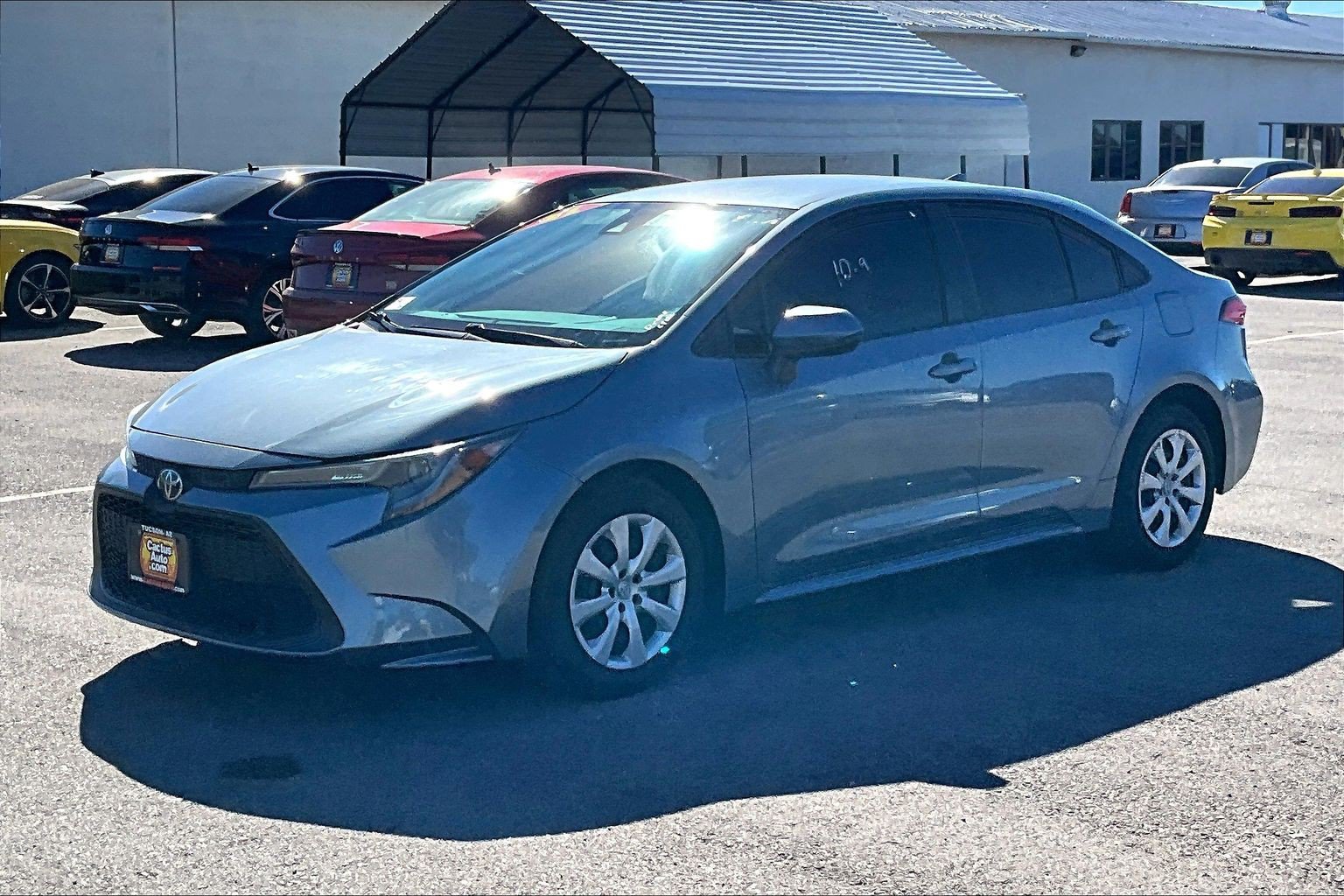 Used 2021 Toyota Corolla LE FWD image 1