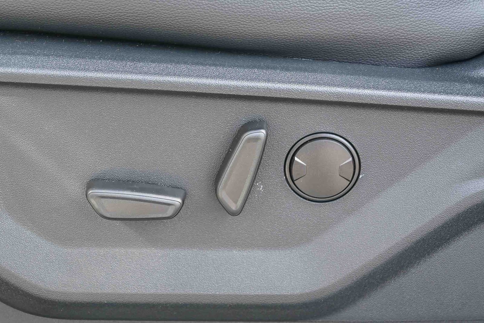 New 2026 Ford F250 Platinum image 24