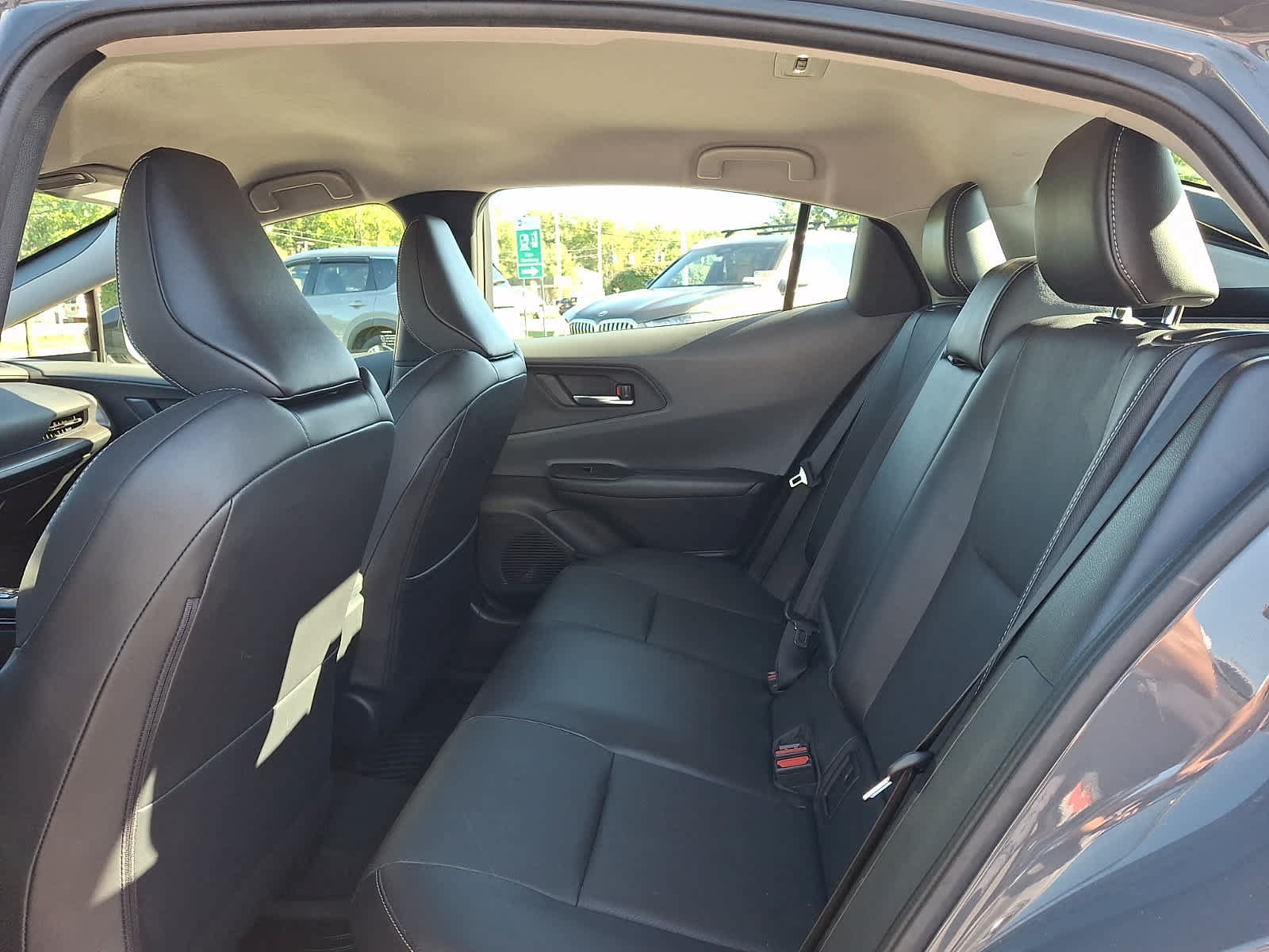 Certified 2023 Toyota Prius XLE FWD image 12