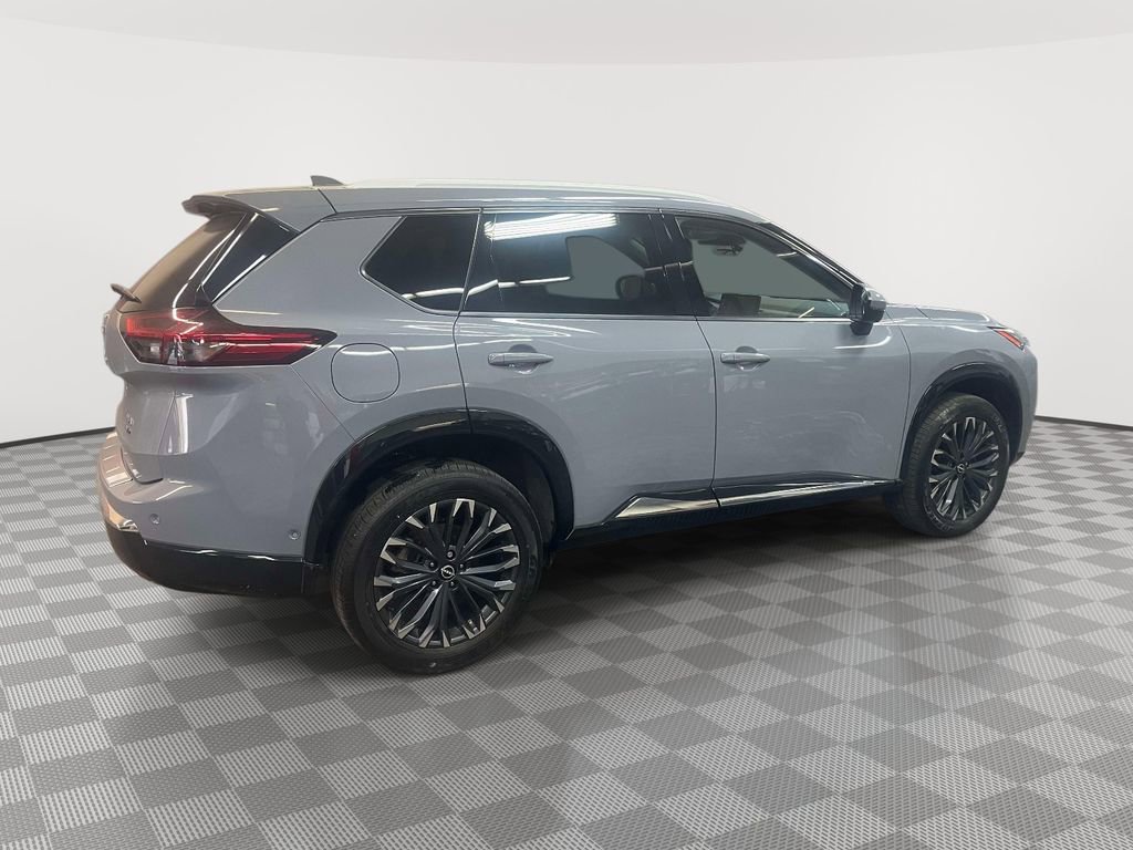 Used 2024 Nissan Rogue Platinum w/ Platinum Premium Package image 2