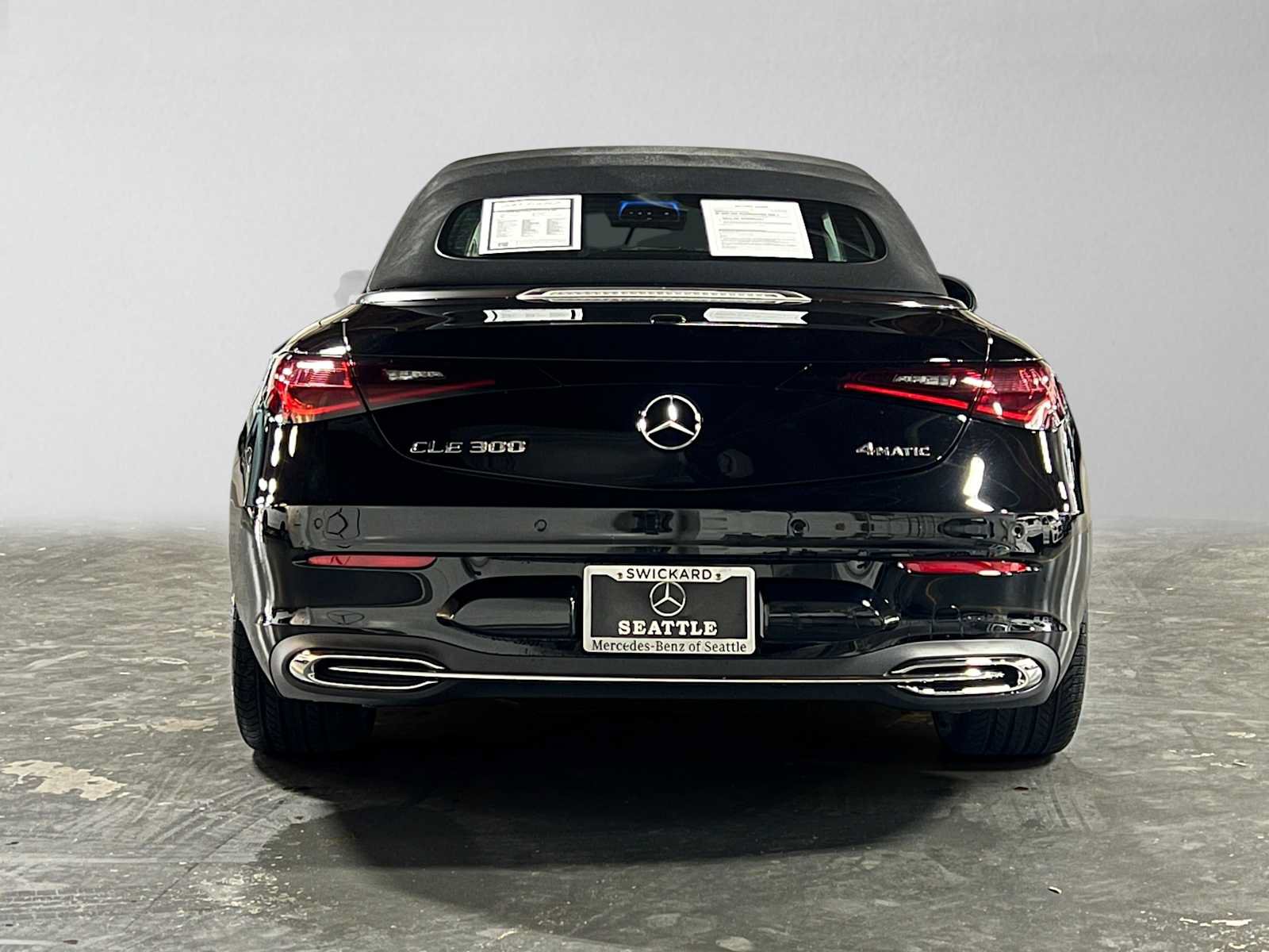 Used 2026 Mercedes-Benz CLE 300 4MATIC Cabriolet image 4