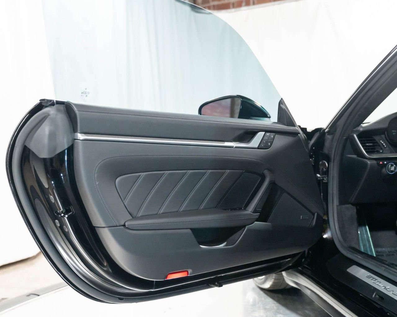 Used 2023 Porsche 911 Turbo S image 85