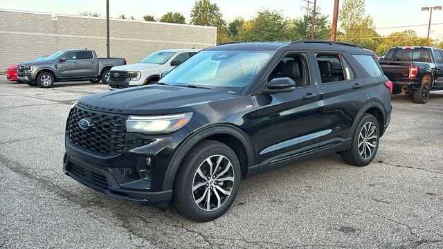 New 2026 Ford Explorer ST-Line AWD/4WD image 3