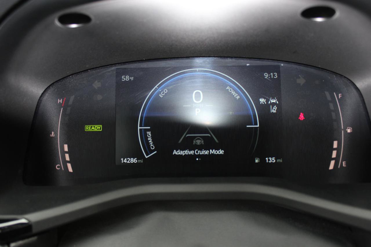 Used 2025 Toyota Camry SE image 27