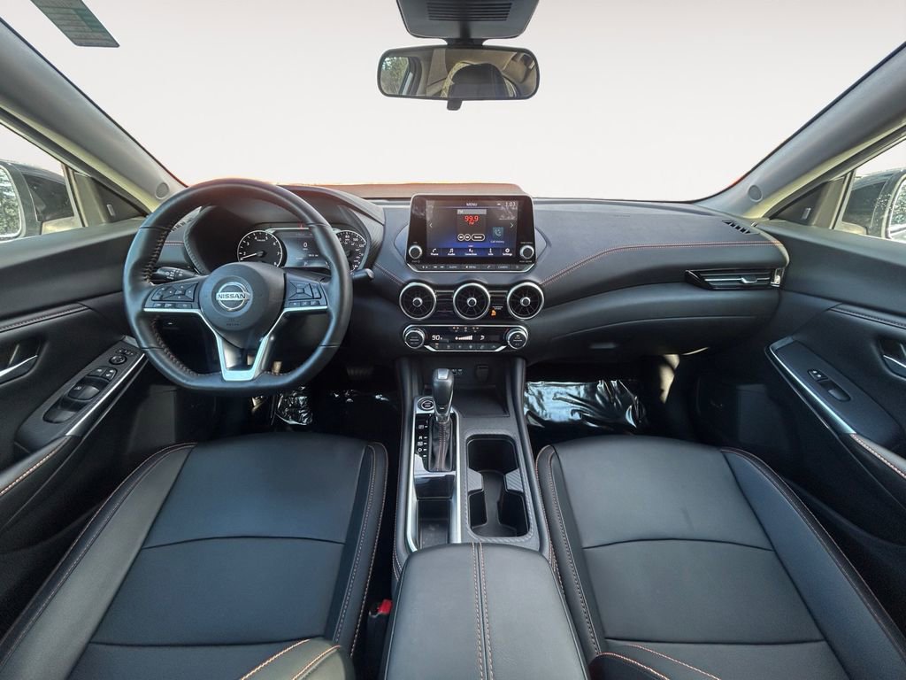 Used 2023 Nissan Sentra SR w/ SR Premium Package image 13