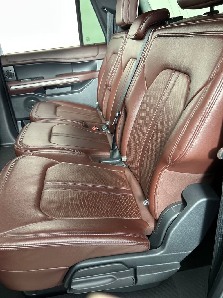 Used 2024 Ford Expedition Max Limited image 18