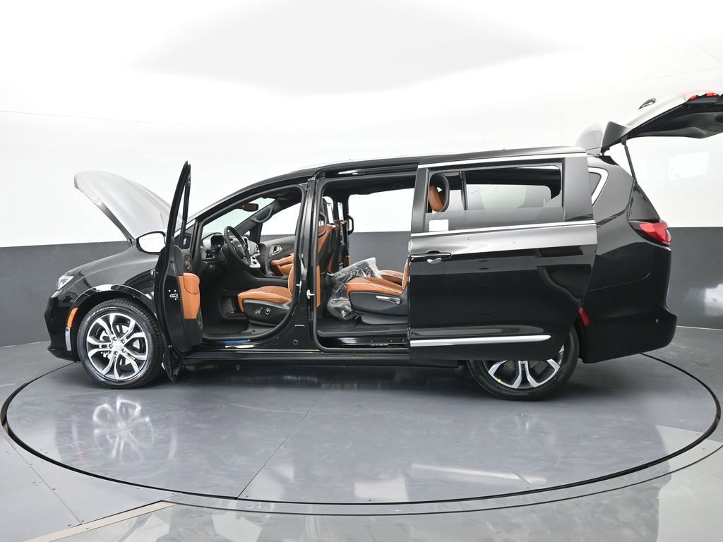 New 2026 Chrysler Pacifica Pinnacle image 81