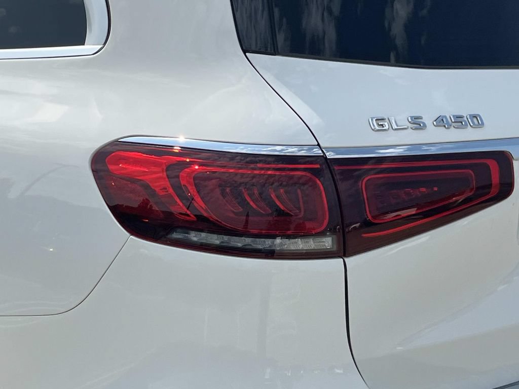 Used 2020 Mercedes-Benz GLS 450 4MATIC image 10
