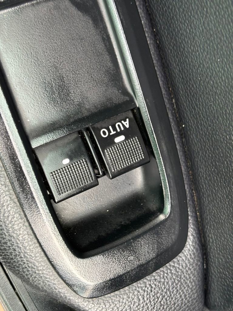 Used 2023 Ford Ranger XL image 19