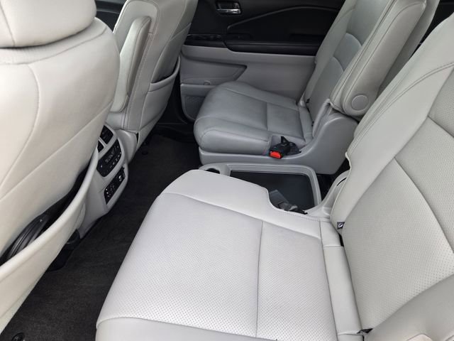 Used 2016 Honda Pilot Elite image 31