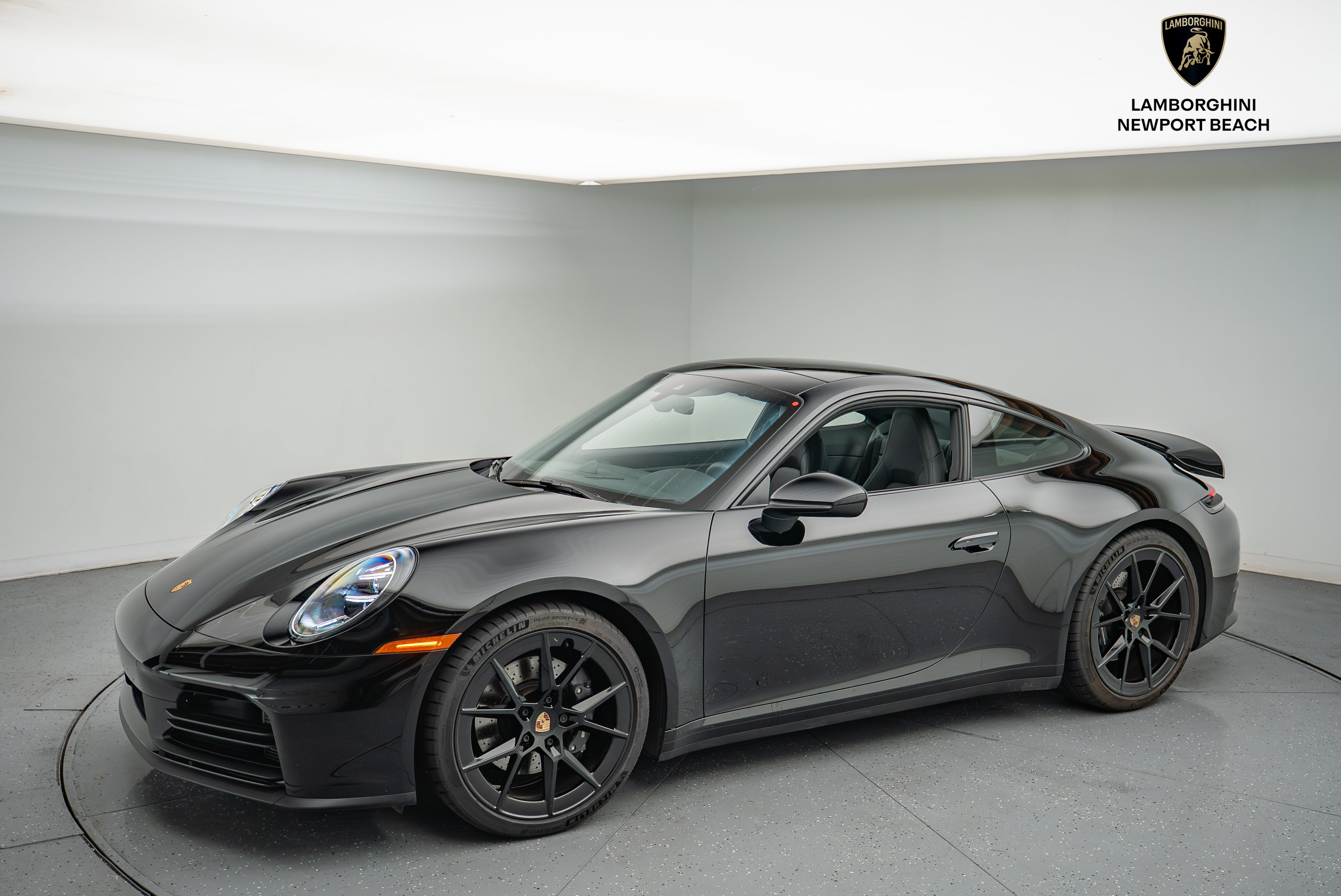 Used 2025 Porsche 911 Carrera image 12