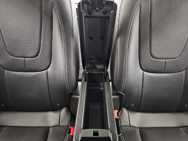 Used 2015 Chevrolet Volt Premium w/ Premium Trim Package FWD image 38