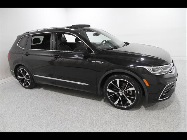 Used 2022 Volkswagen Tiguan SEL R-Line AWD/4WD image 1