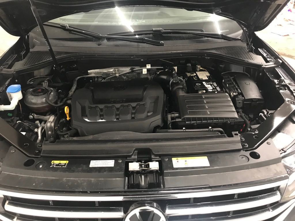 Used 2024 Volkswagen Tiguan SE image 37