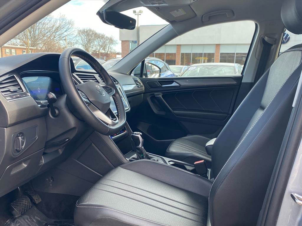 Certified 2023 Volkswagen Tiguan SE image 13
