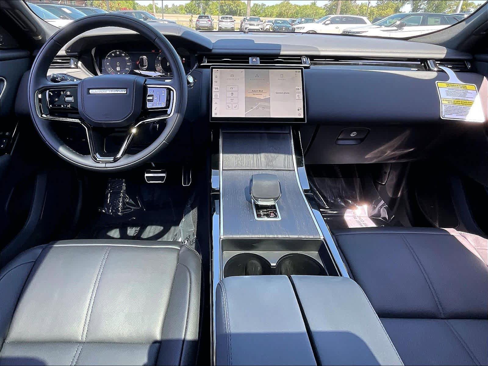 New 2026 Land Rover Range Rover Velar Dynamic SE AWD/4WD image 7
