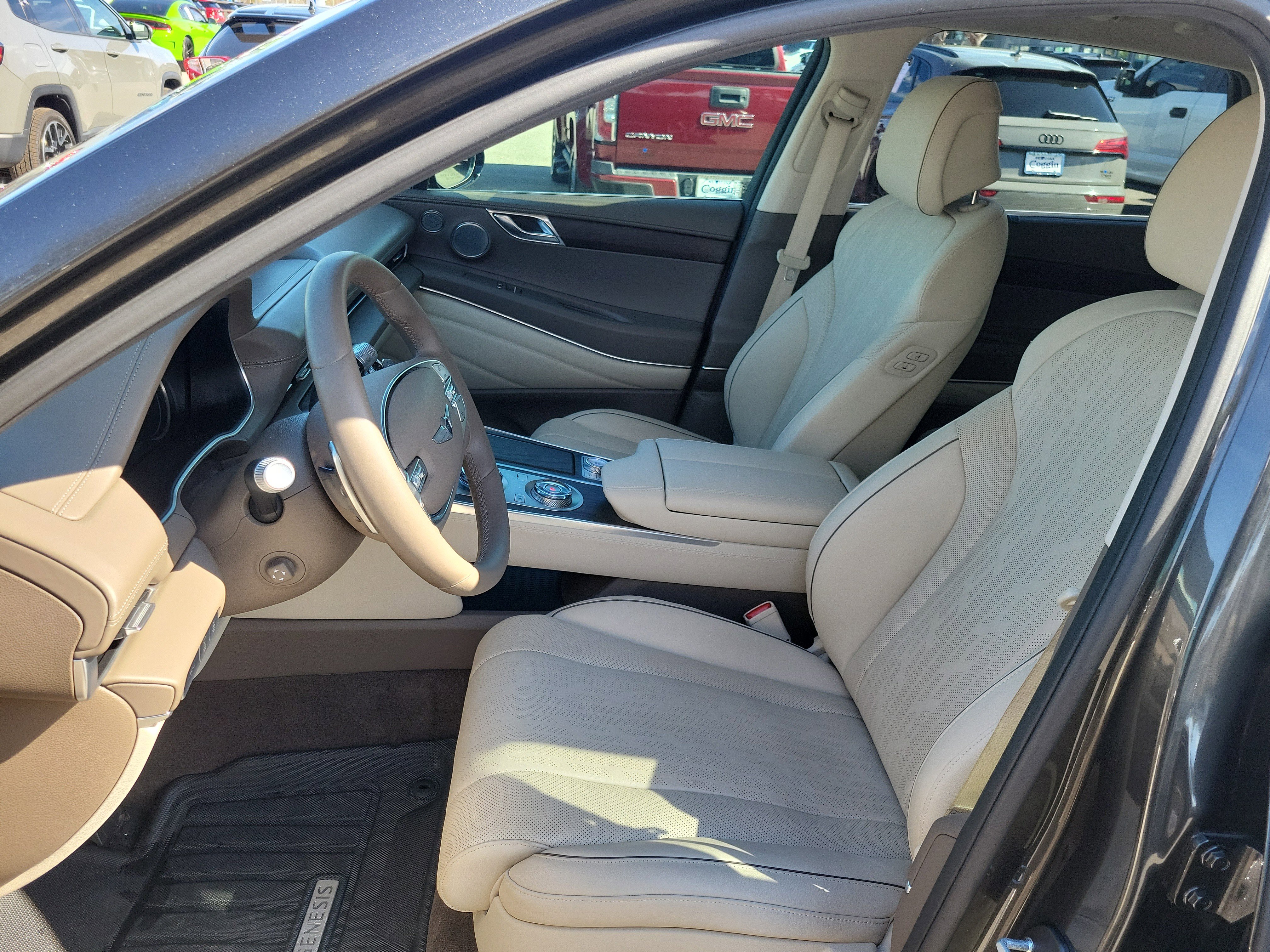 Used 2024 Genesis GV80 3.5T w/ Advanced Package image 8