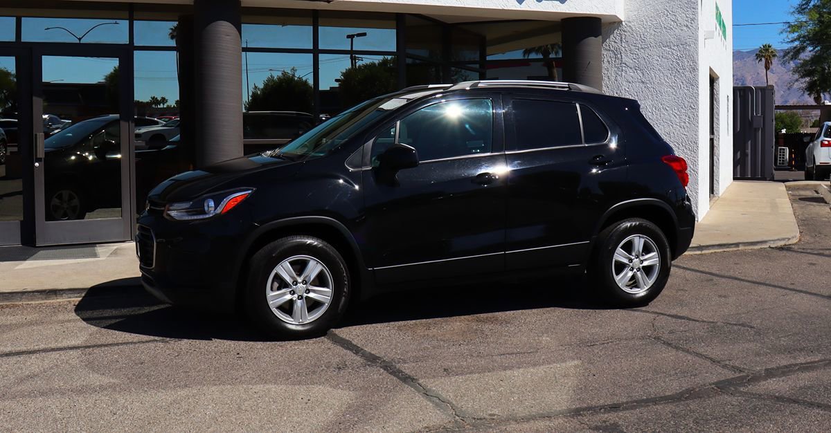 Used 2022 Chevrolet Trax LT w/ LT Convenience Package AWD/4WD image 7