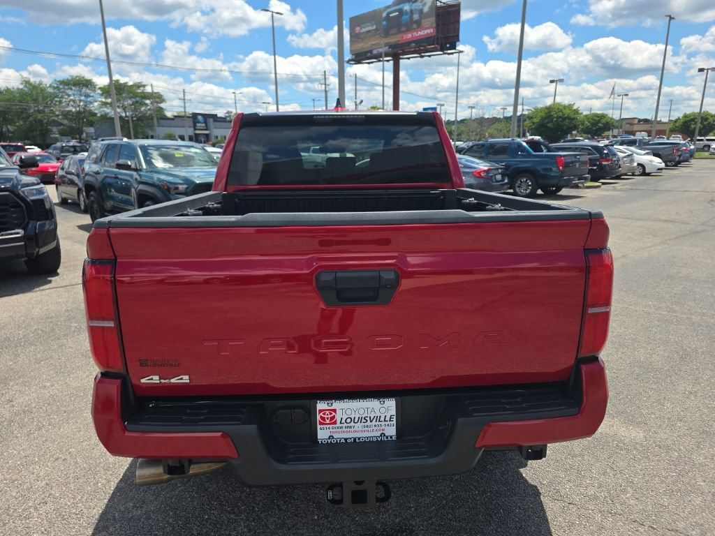 Certified 2025 Toyota Tacoma SR5 AWD/4WD image 5