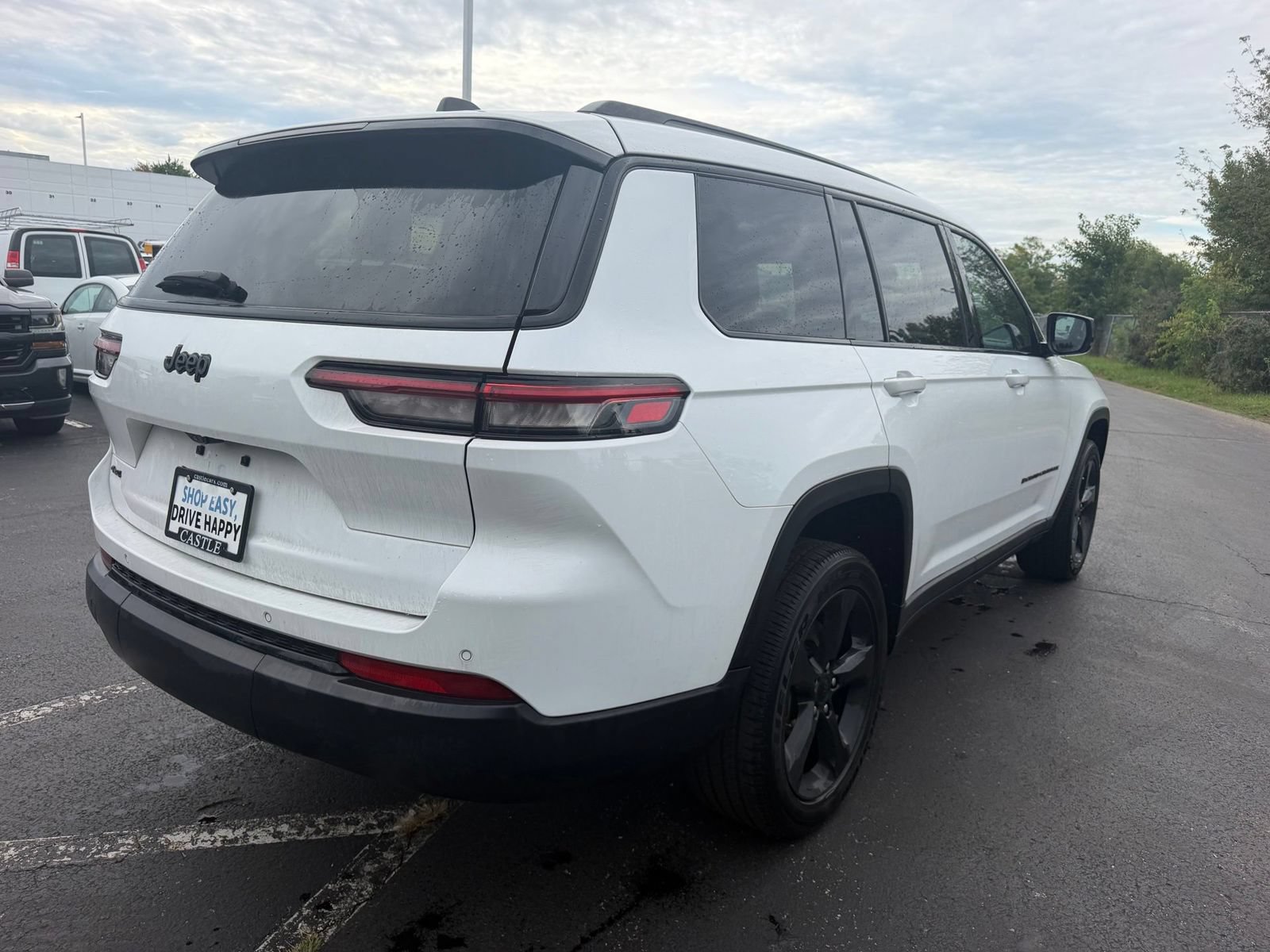 Used 2023 Jeep Grand Cherokee L Altitude AWD/4WD image 6