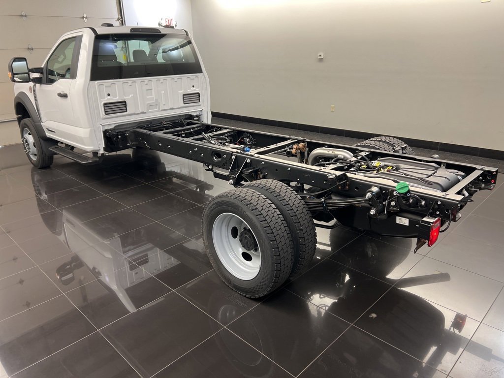 New 2026 Ford F550 4x4 Regular Cab Super Duty image 4