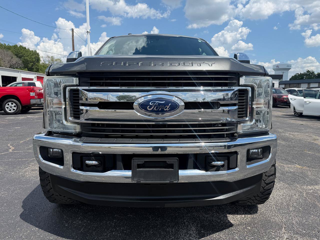 Used 2018 Ford F350 XLT w/ XLT Premium Package AWD/4WD image 2