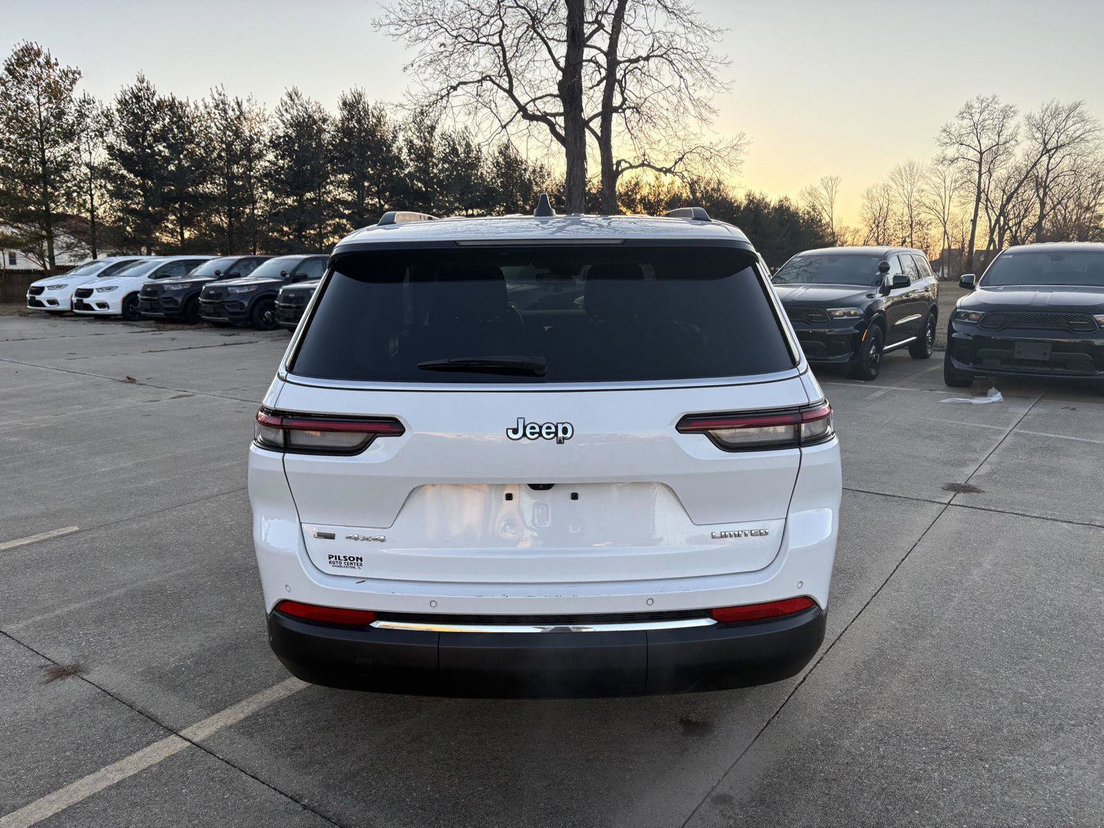 Used 2023 Jeep Grand Cherokee L Limited image 27