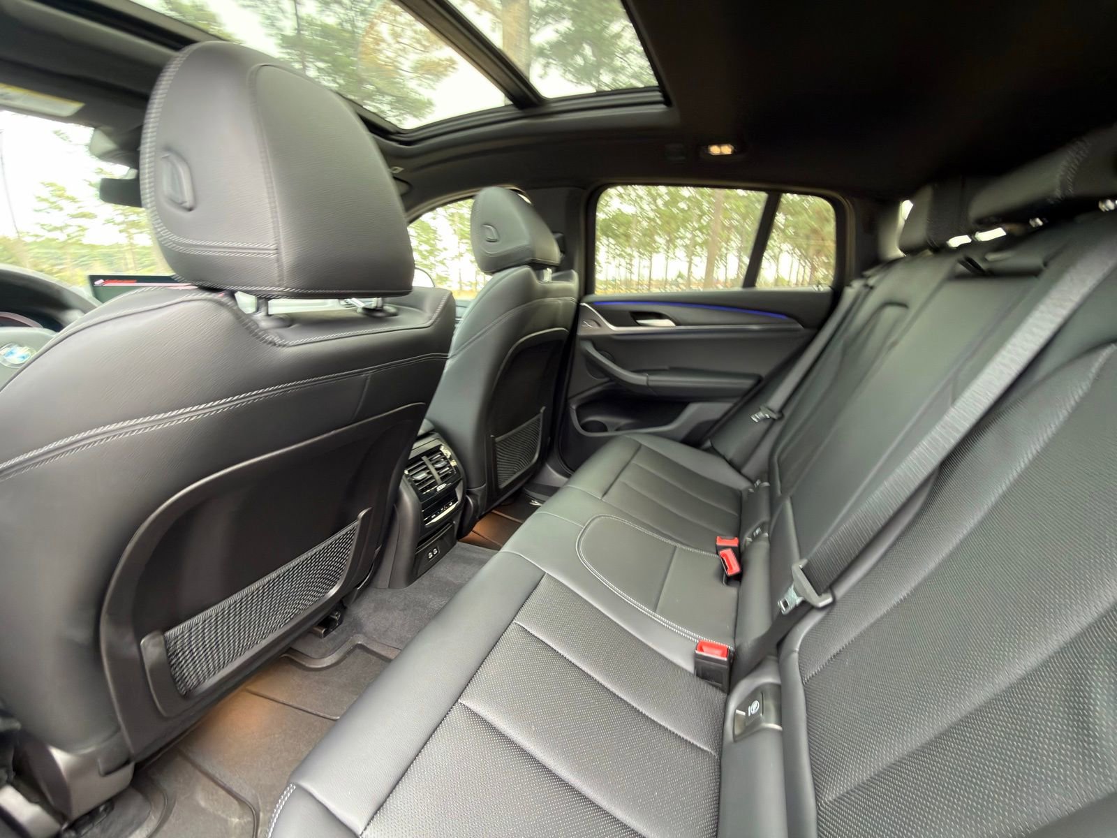 Certified 2023 BMW X4 xDrive30i w/ Parking Assistance Package image 15