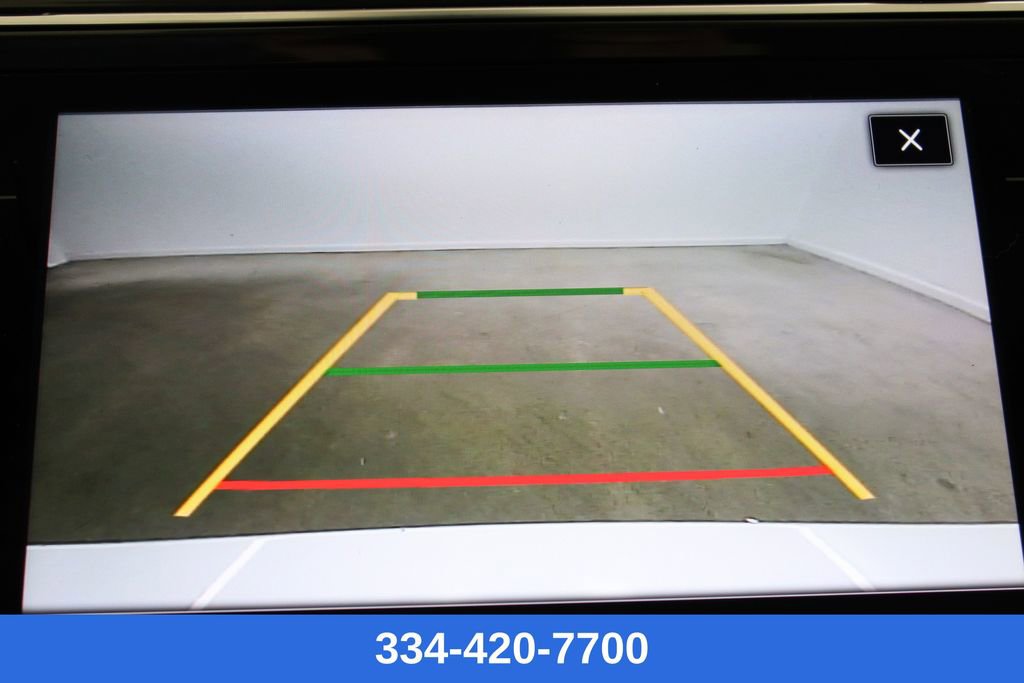 Certified 2023 Volkswagen Tiguan SE w/ Panoramic Sunroof Package image 13