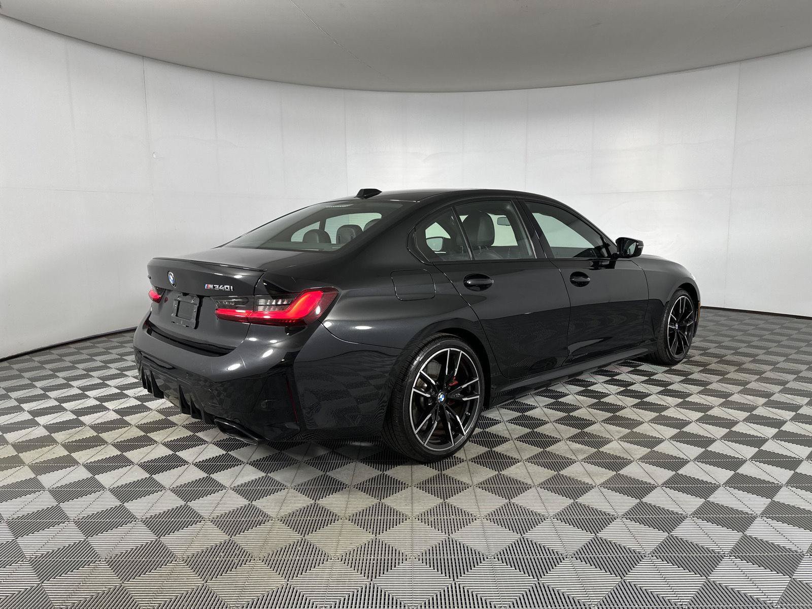 Used 2024 BMW M340i xDrive w/ Premium Package AWD/4WD image 25