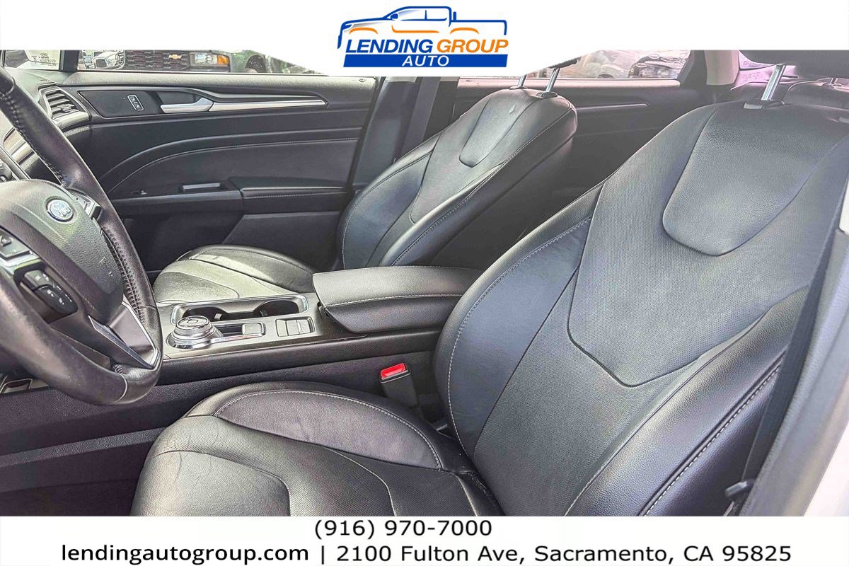 Used 2017 Ford Fusion Energi Titanium FWD image 16