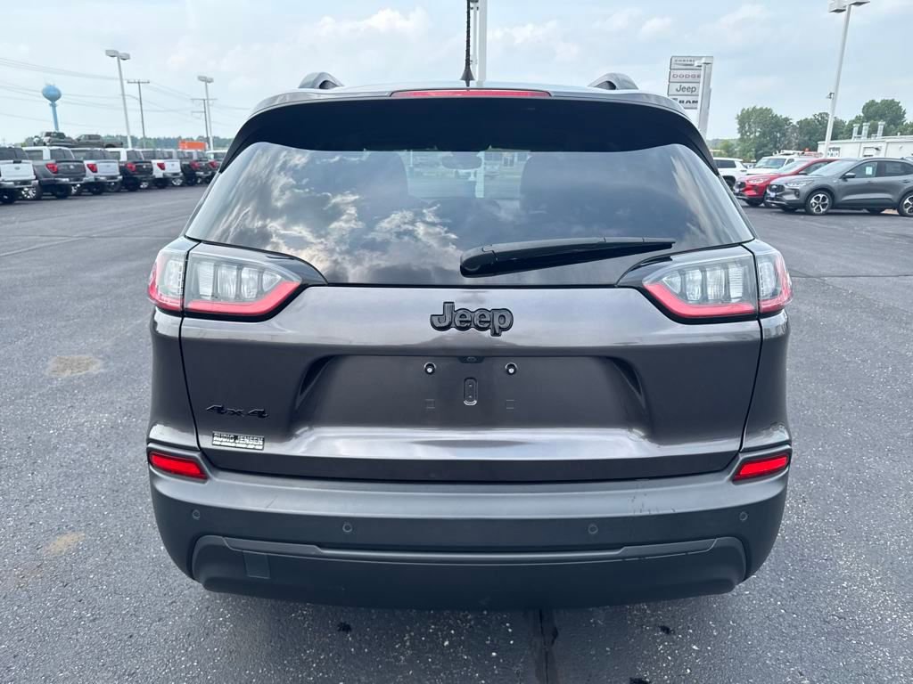 Used 2023 Jeep Cherokee Altitude Lux image 4