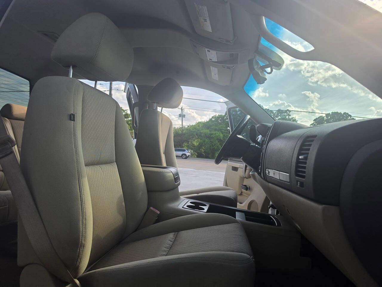 Used 2013 Chevrolet Silverado 1500 LT image 28