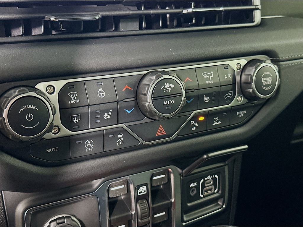 New 2026 Jeep Gladiator Mojave AWD/4WD image 22