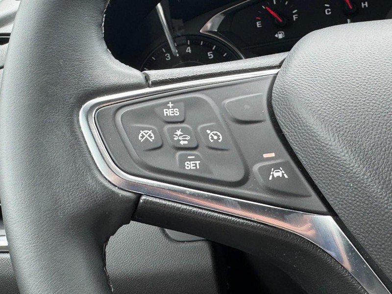 Used 2024 Chevrolet Equinox LT FWD image 16