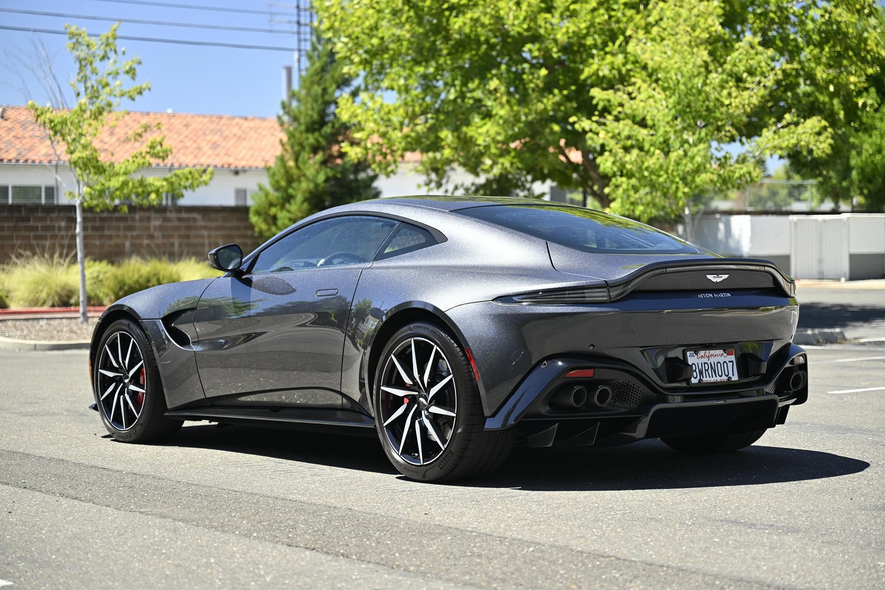 Used 2020 Aston Martin V8 Vantage Coupe RWD image 7