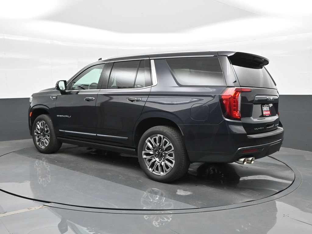 Used 2023 GMC Yukon Denali Ultimate AWD/4WD image 3