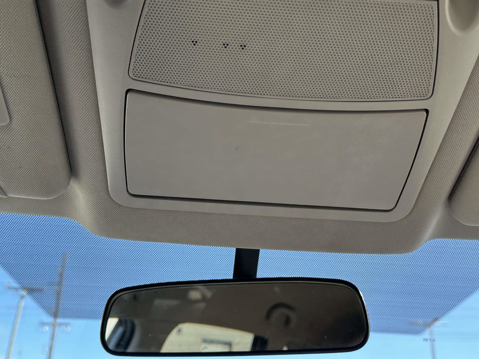 Used 2016 Nissan Rogue SV image 37