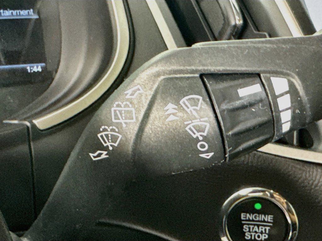 Used 2018 Ford Edge SEL w/ Equipment Group 201A FWD image 13