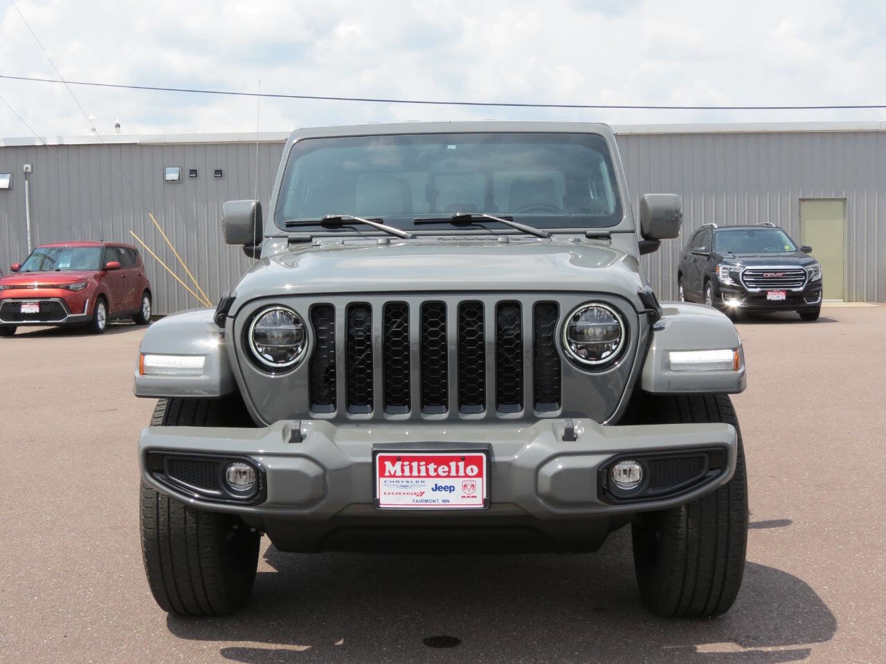 Used 2022 Jeep Gladiator Overland image 7