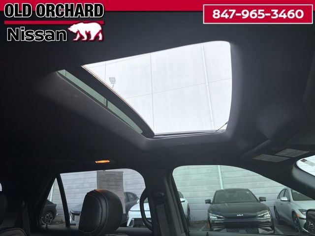 Used 2017 Ford Explorer Platinum AWD/4WD image 14