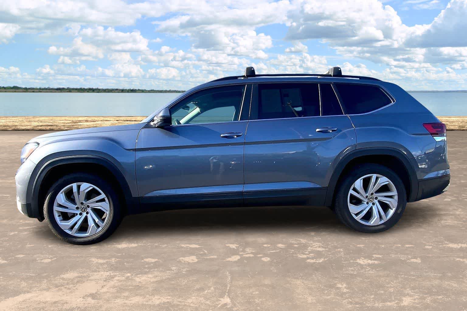 Used 2022 Volkswagen Atlas SE AWD/4WD image 3