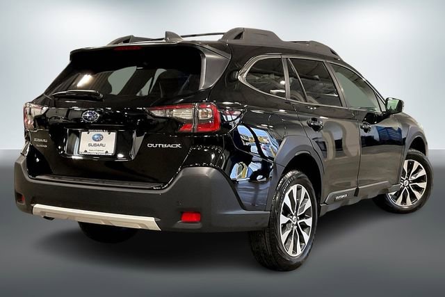 Used 2025 Subaru Outback Limited image 13
