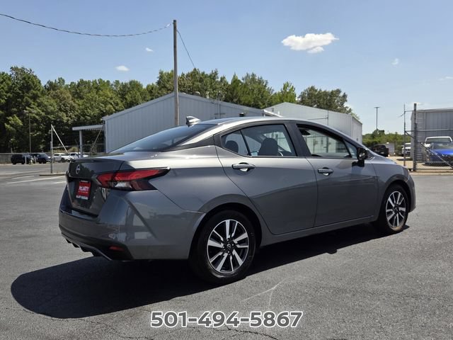 Used 2025 Nissan Versa SV FWD image 5