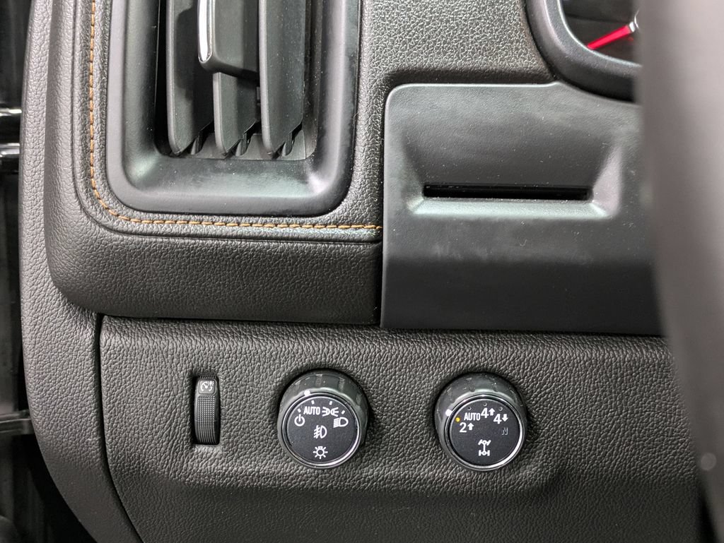 Used 2021 GMC Canyon AT4 w/ Driver Alert Package AWD/4WD image 22