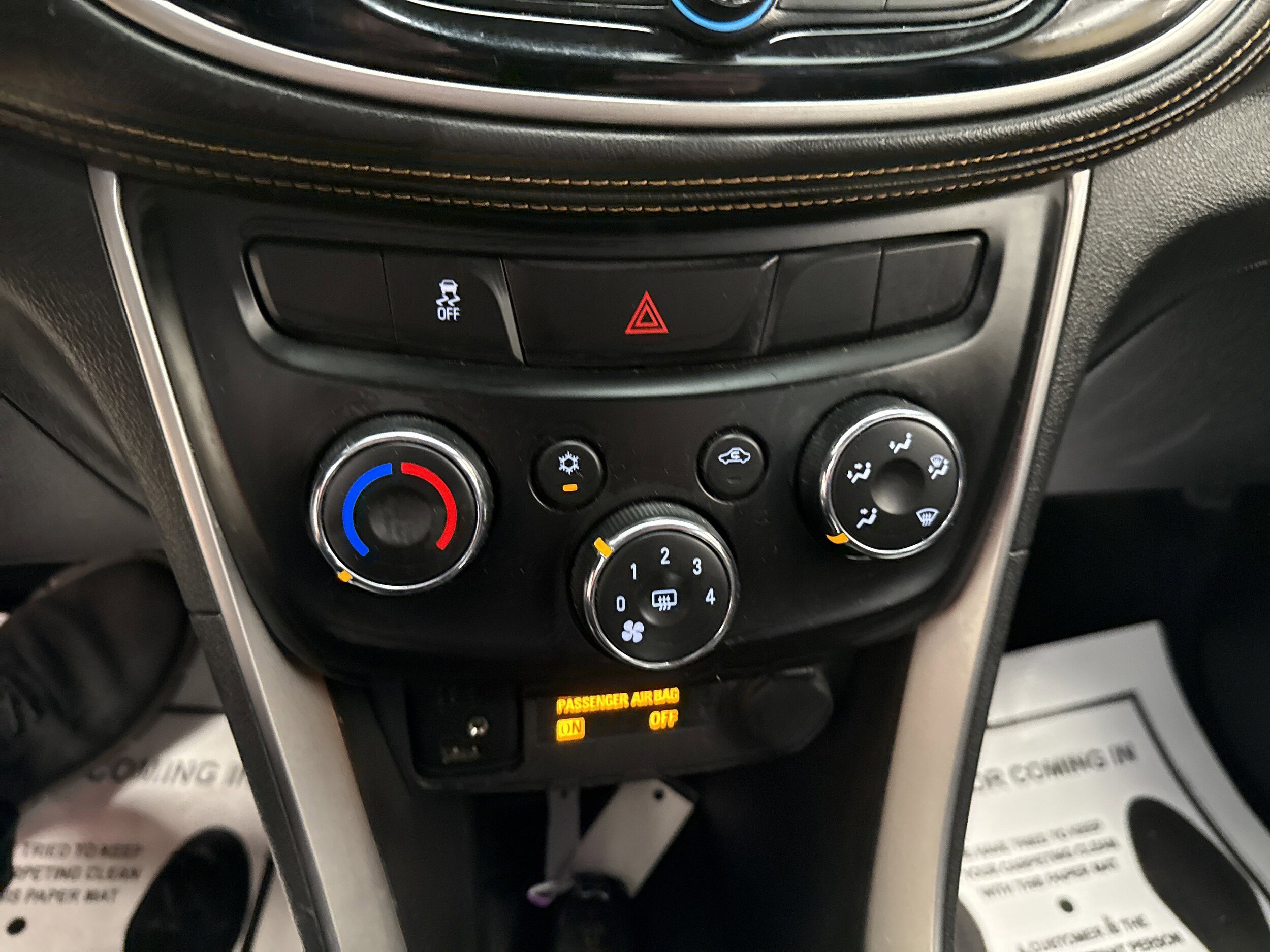 Used 2018 Chevrolet Trax LT w/ LT Convenience Package FWD image 41