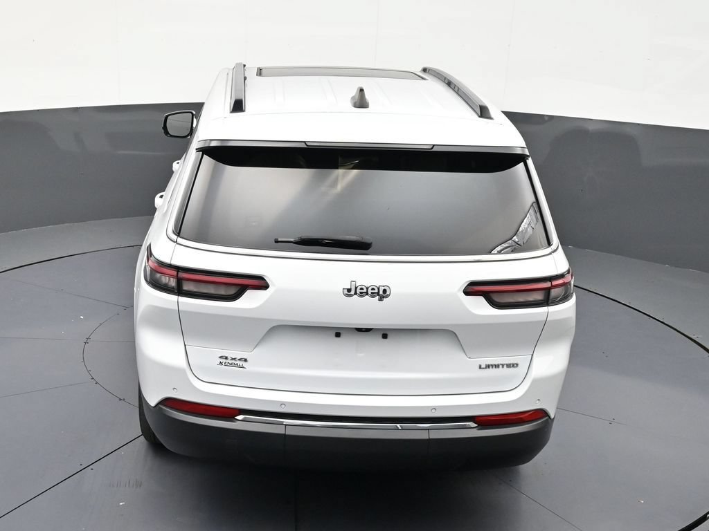 Used 2023 Jeep Grand Cherokee L Limited w/ Luxury Tech Group II AWD/4WD image 15