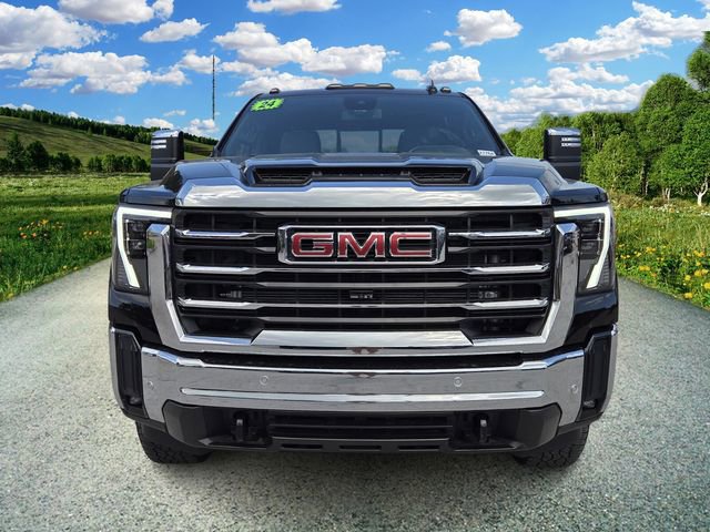 Used 2024 GMC Sierra 2500 SLT w/ SLT Premium Package AWD/4WD image 8