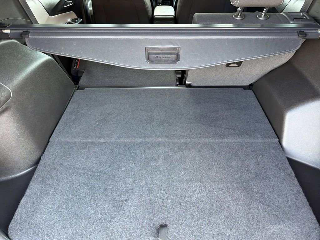 Used 2022 Chevrolet Equinox LS w/ LPO, Floor Liner Package AWD/4WD image 14